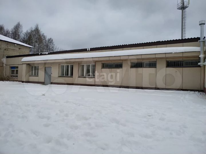 Продам помещение свободного назначения, 422.3 м²