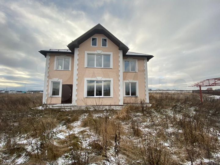 Дом 239 м² на участке 11 сот.