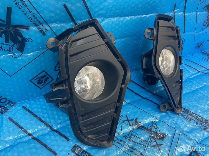 Передняя птф с рамкой Toyota Rav 4 xa 50