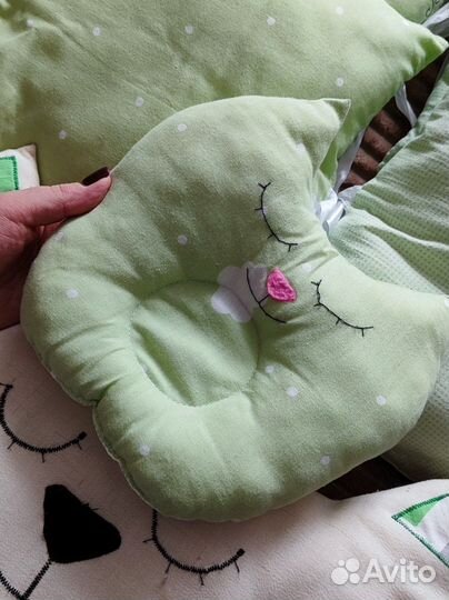 Бортики подушки в кроватку