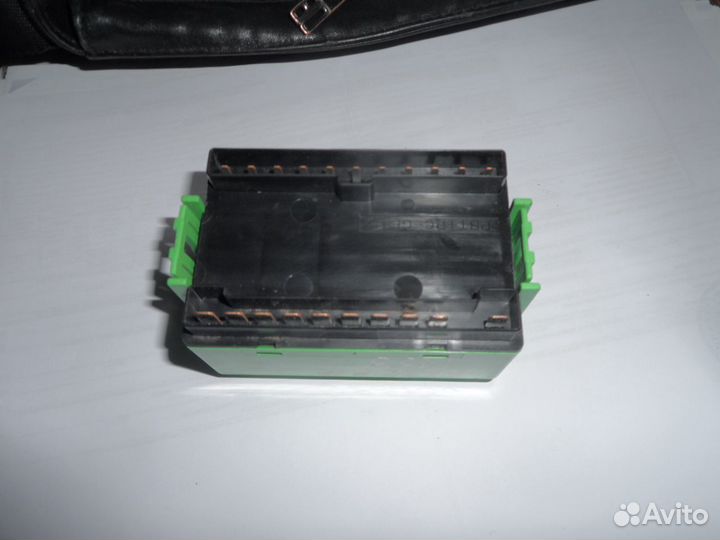 Реле света Митцубиши MR515500