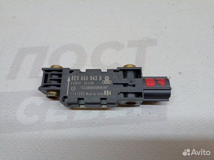 Датчик AIR BAG Audi A4 B7 ALT 2006