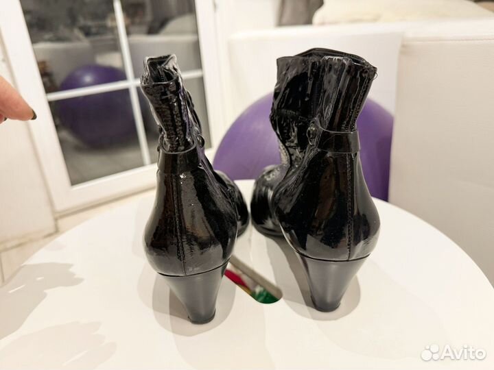 Ботильоны кожаные 41