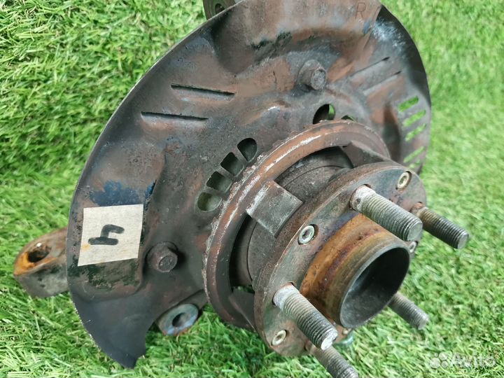 Кулак правый Subaru Impreza WRX STI GC GC8 GF GF8