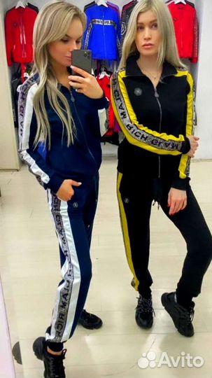 Спортивный костюм