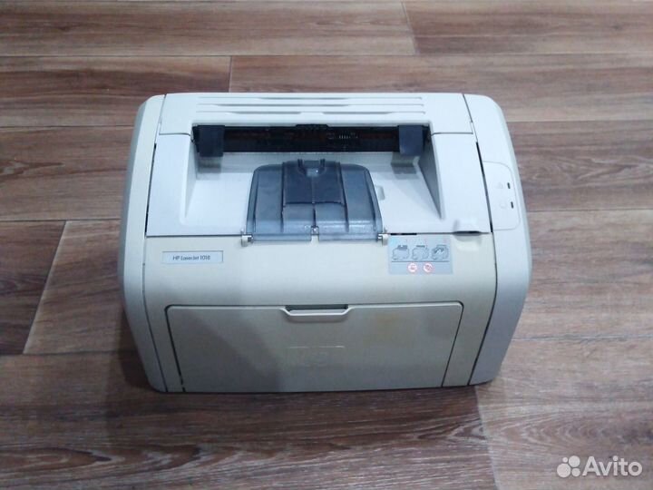 Лазерный принтер HP laserJet 1018