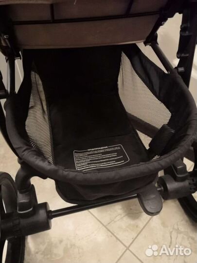 Коляска прогулочная