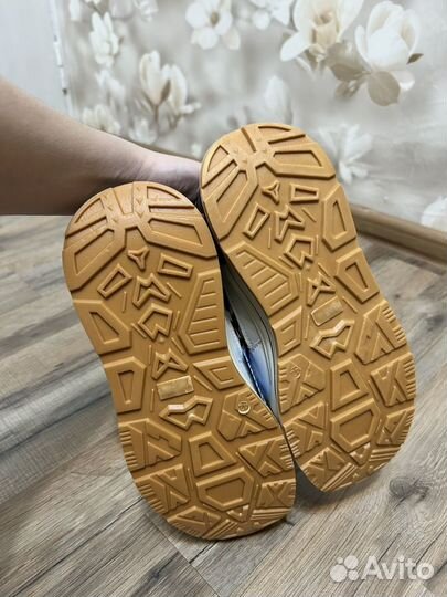 Кроссовки мужские 42 размер новые