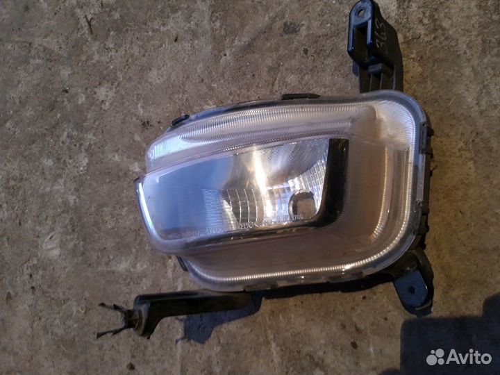 Туманка левая Киа Рио 2015 год