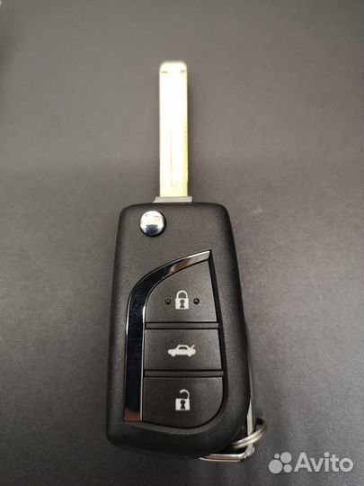 Ключ Тойота Королла 2019- с работой