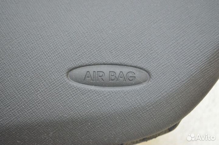 Торпедо панель приборов Hyundai Santa Fe