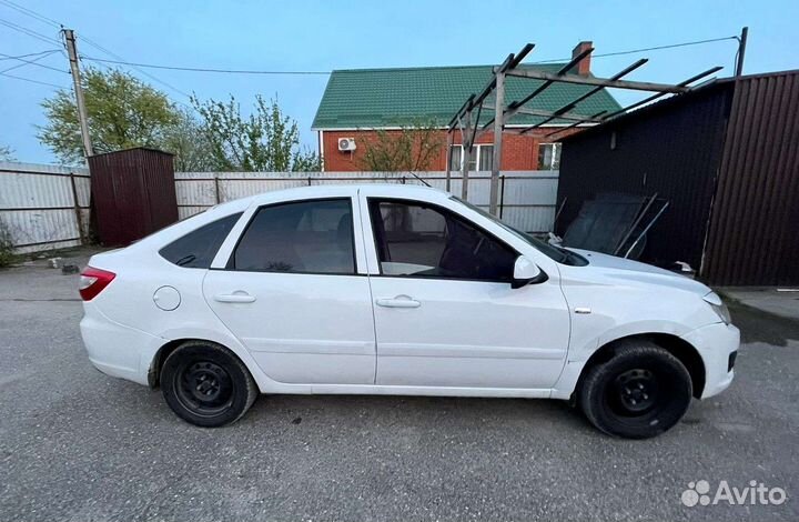 LADA Granta 1.6 МТ, 2015, 256 000 км