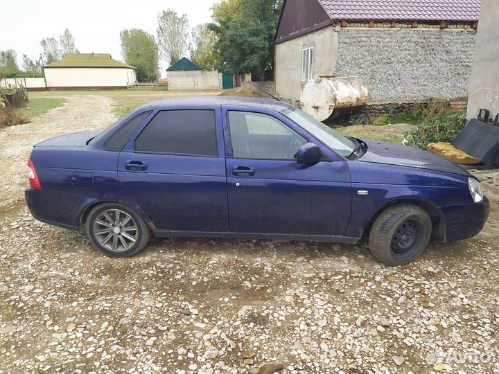 LADA Priora 1.6 МТ, 2011, битый, 350 000 км