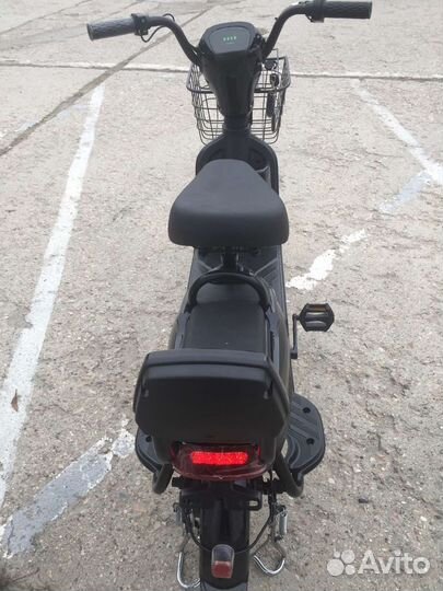 Электроскутер Intro Strait 350W с акб 48V 20Ah