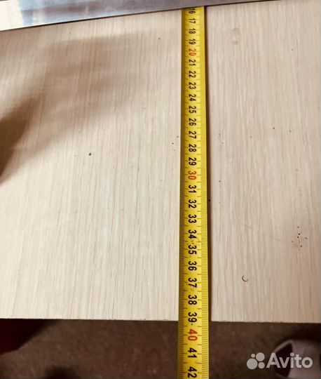 Тумбочка на ножках