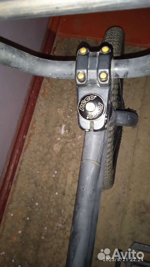 Трюковой велосипед BMX