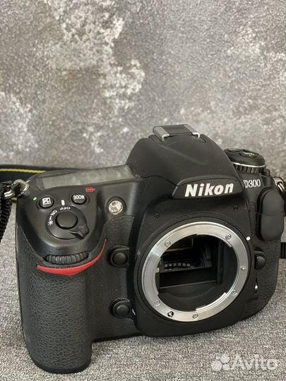 Зеркальный фотоаппарат nikon D300