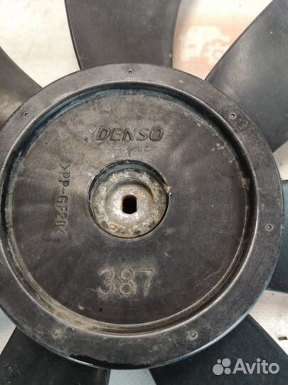 Крыльчатка вентилятора Mitsubishi Pajero V97W 2007