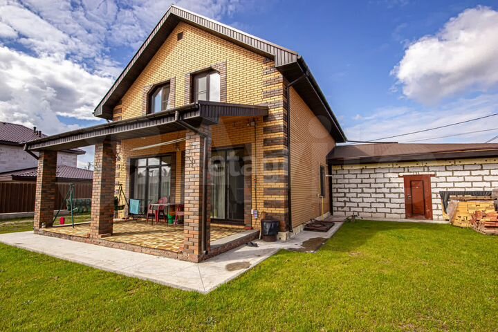 Коттедж 148,2 м² на участке 10 сот.