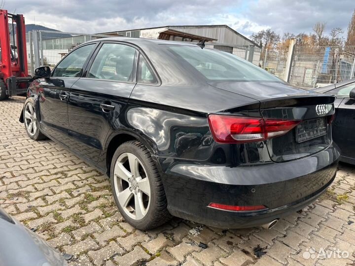 В разборе Audi A3 8V