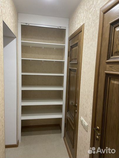 Шкаф с рольставнями на балкон на заказ с доставкой