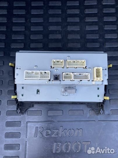 Магнитола Toyota Camry 50