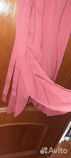 Летнее платье из вискозы uni qlo xs