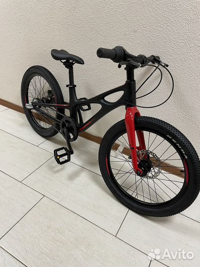 Детский карбон велосипед Royal Baby Space Shuttle