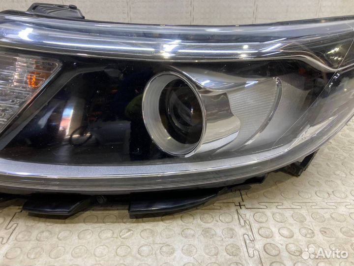 Фара левая Kia Rio 3 QB 2015-2017