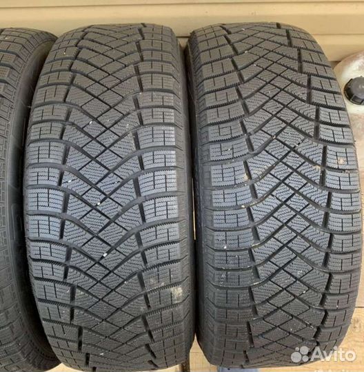 Pirelli Ice Zero FR 225/55 R17