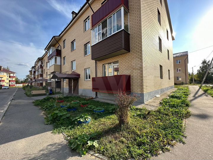 3-к. квартира, 105,4 м², 1/3 эт.