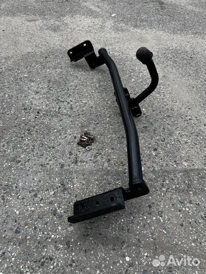 Фаркоп на Kia Rio 3