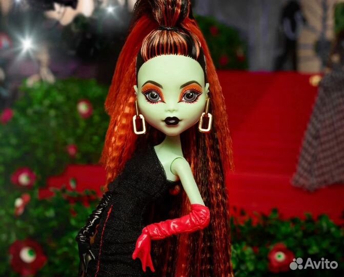 Off white monster high офф вайт монстер хай кукла