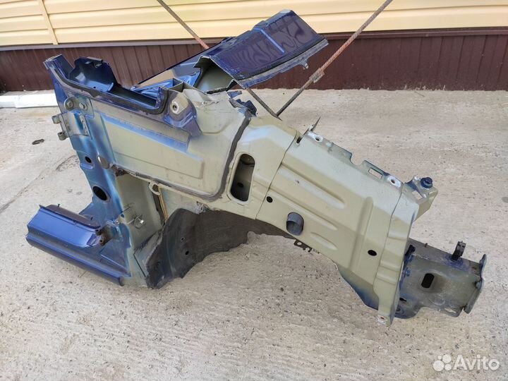 Лонжерон передний правый на Opel Meriva A