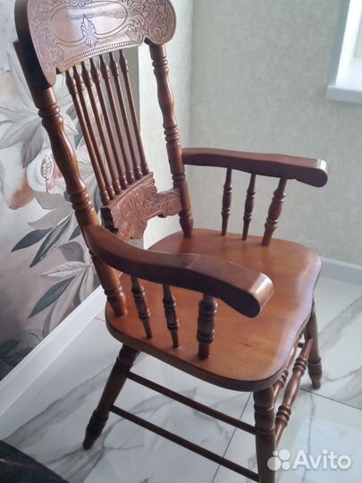 Стул из ценных пород дерева