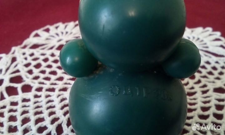 Чебурашка и матрёшка -неваляшка пластик СССР