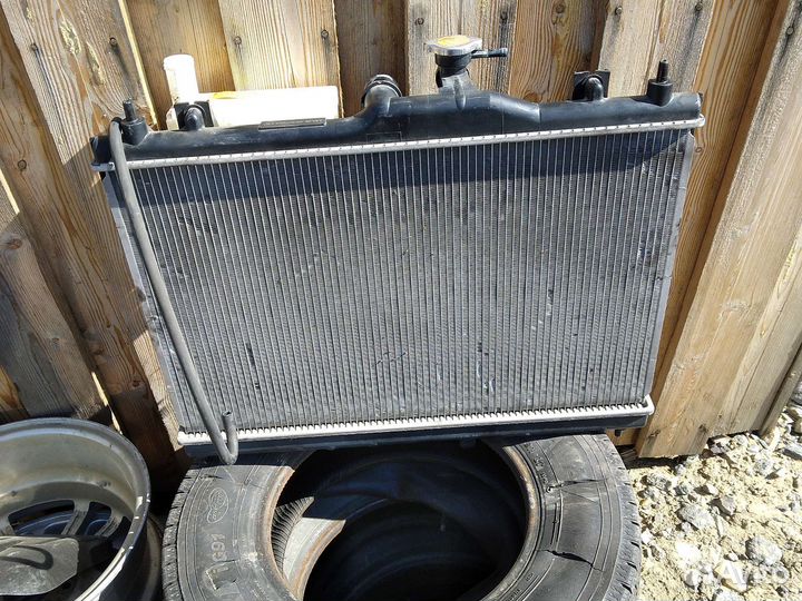 Запчасти nissan tiida радиатор