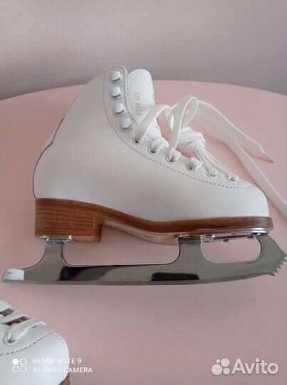 Коньки фигурные Wifa prima set 28 LL, новые