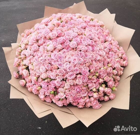 Букет кустовые розы
