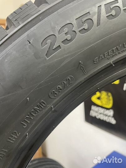 Kumho WinterCraft SUV Ice WS31 235/55 R19 105T