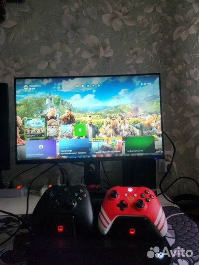 Xbox one x 1tb с играми
