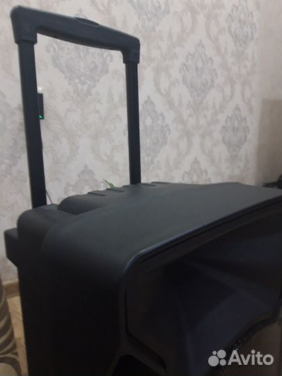 Музыкальная колонка большая