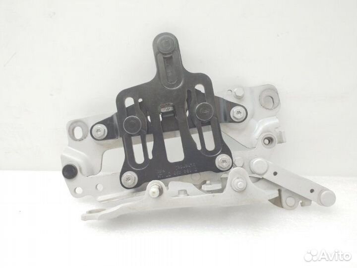 Петля капота левая Bmw 5-Series F10 3.0 2011