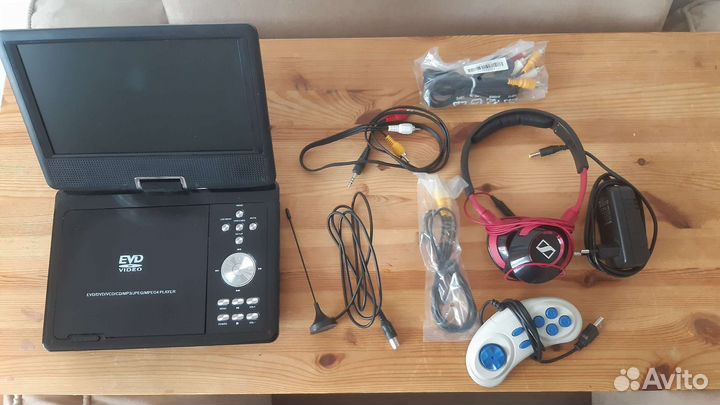 DVD Плеер + TV-Тюнер + джойстик + звук Sennheiser