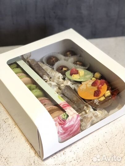 Торты, шоколад ручной работы/1 сентября/конфеты