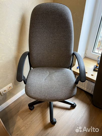 Компьютерное кресло