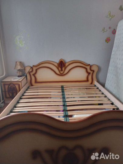 Спальный гарнитур