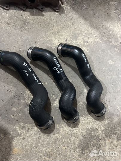 Патрубок интеркулера VW Passat B5 Skoda Super B