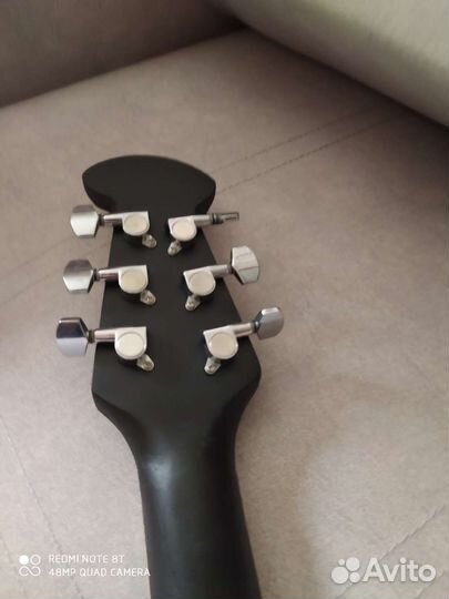 Гитара электроакустическая