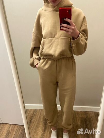 Спортивный костюм женский